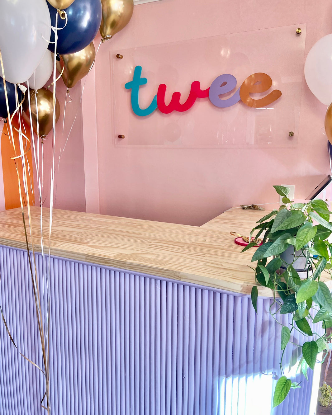 Corporate custom sign by Madera 1819